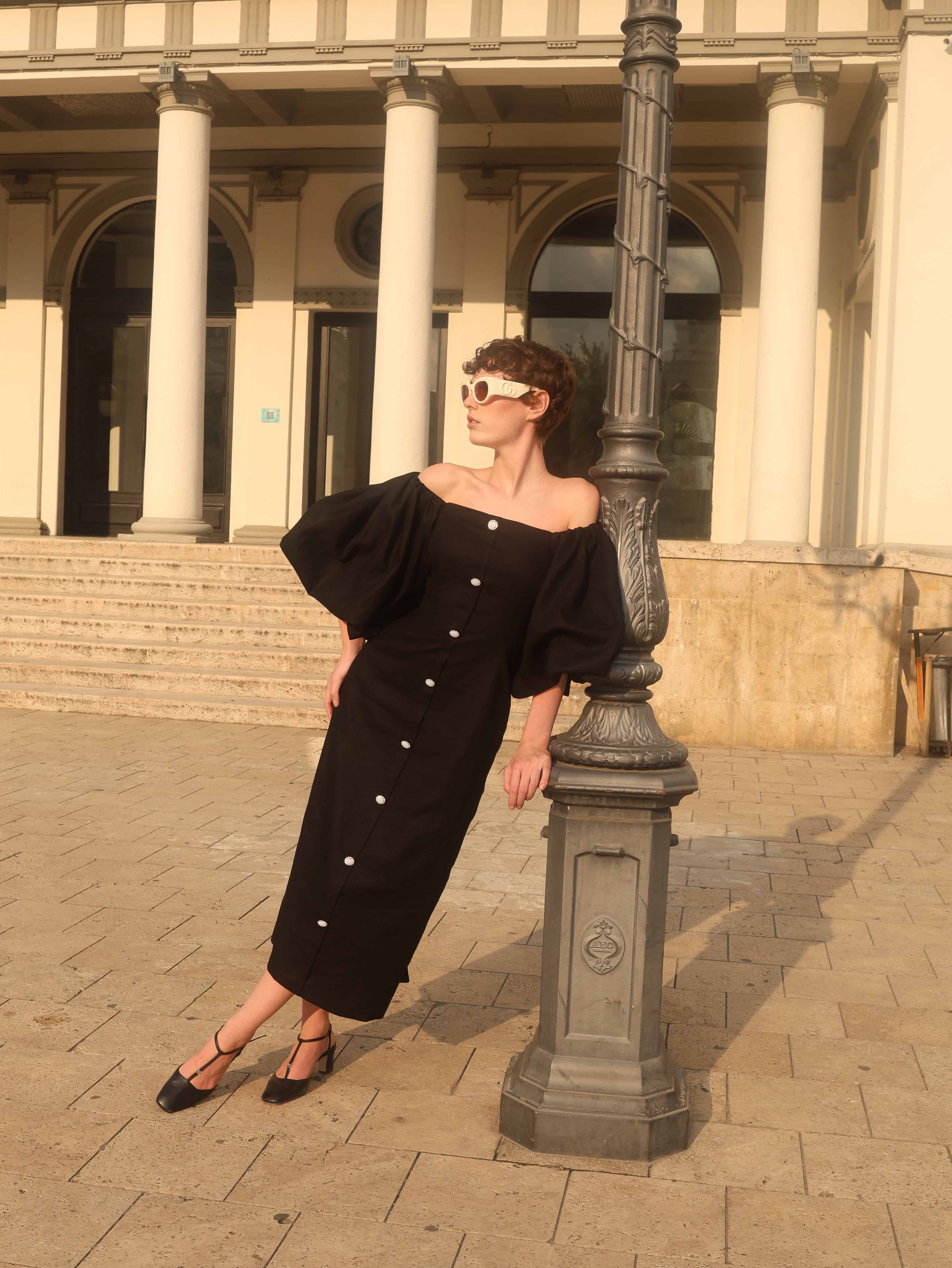 BLACK PUFF SLEEVE MAXI DRESS